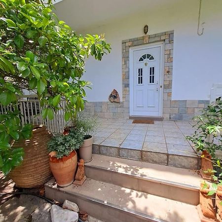 Apartamento 20' From The Airport,20' From The Center Of Atenas Exterior foto