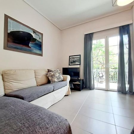 Apartamento 20' From The Airport,20' From The Center Of Atenas Exterior foto