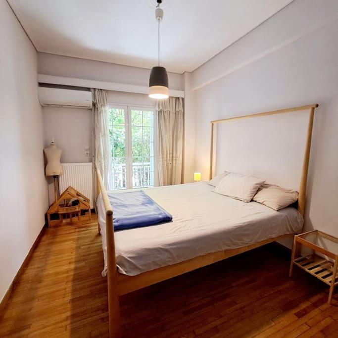Apartamento 20' From The Airport,20' From The Center Of Atenas Exterior foto