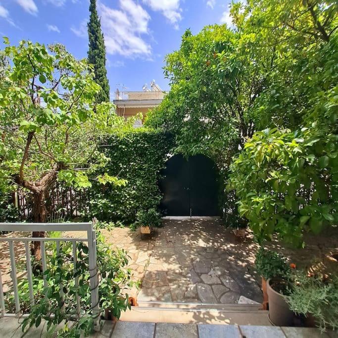 Apartamento 20' From The Airport,20' From The Center Of Atenas Exterior foto